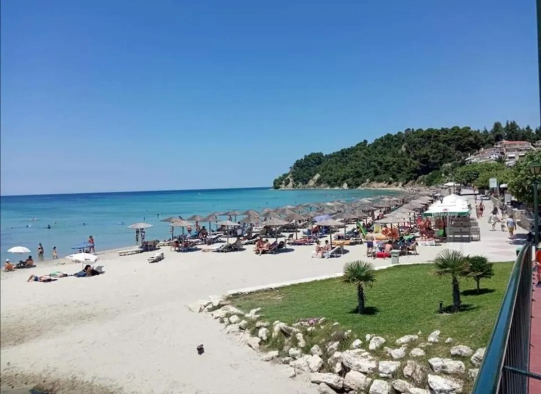 By The Sea Apartments-Studios Siviri Apartmán