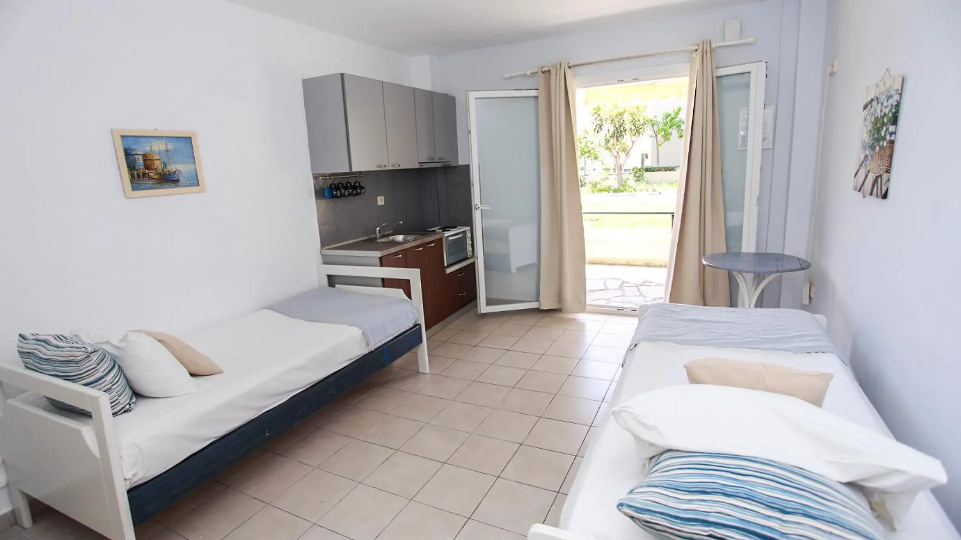 By The Sea Apartments-Studios Siviri Apartment