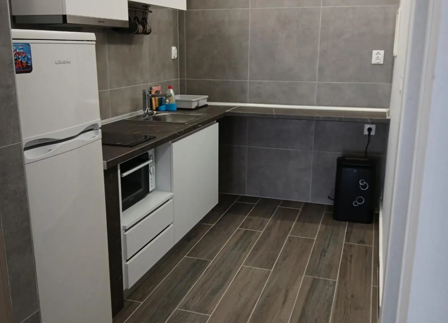 By The Sea Apartments-Studios Siviri 0*,