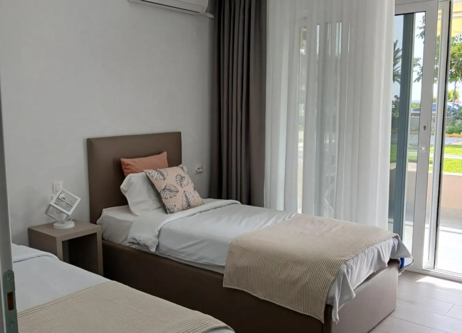By The Sea Apartments-Studios Siviri Apartment