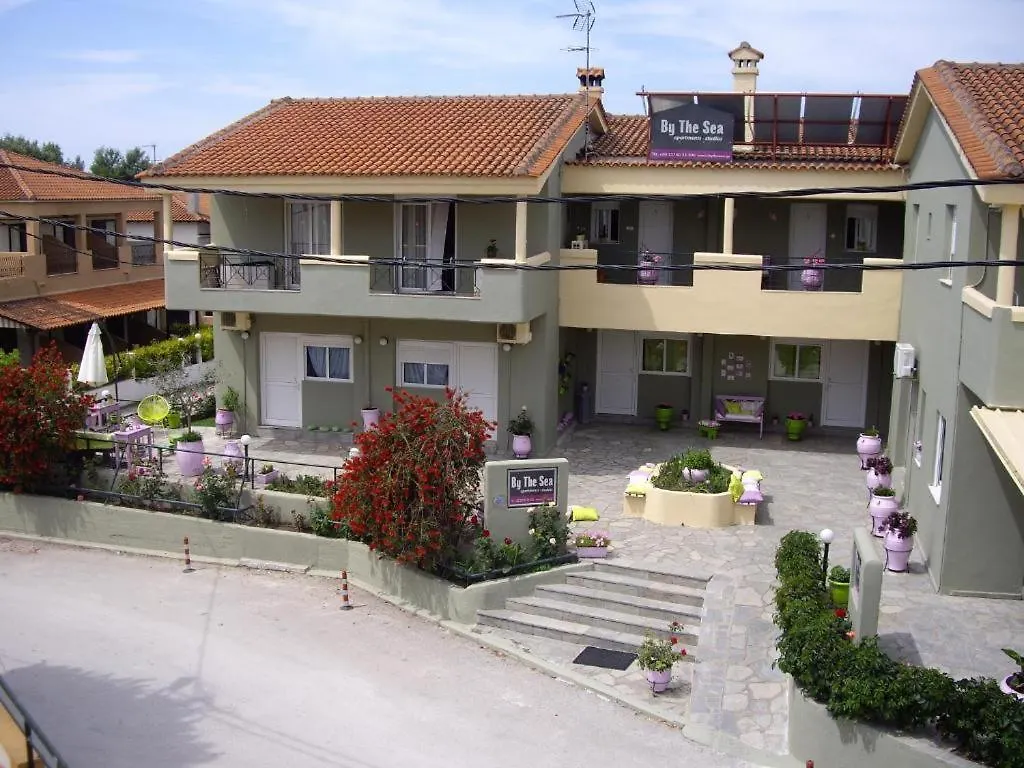 By The Sea Apartments-Studios Siviri Apartment