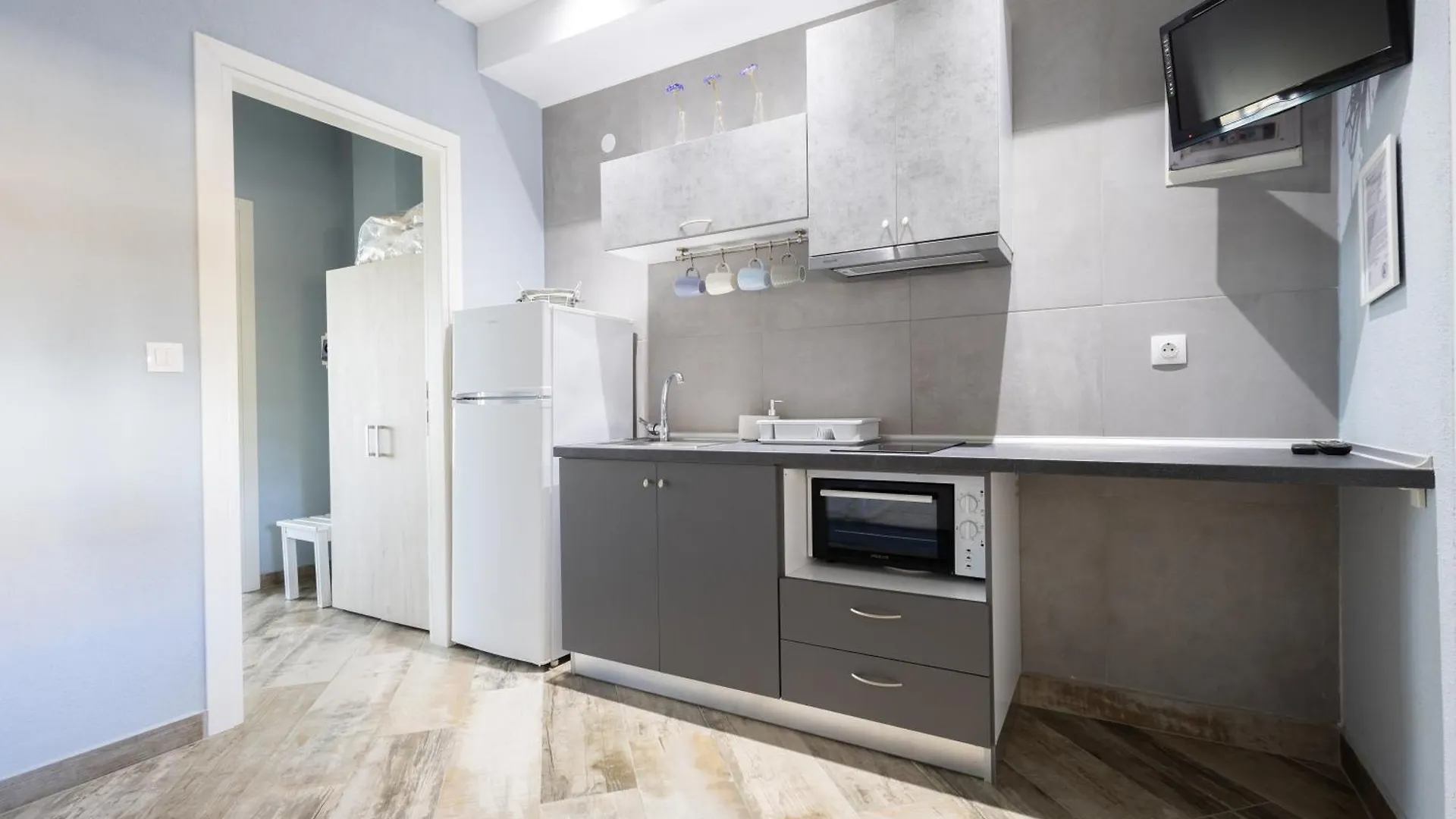 By The Sea Apartments-Studios Siviri Greece