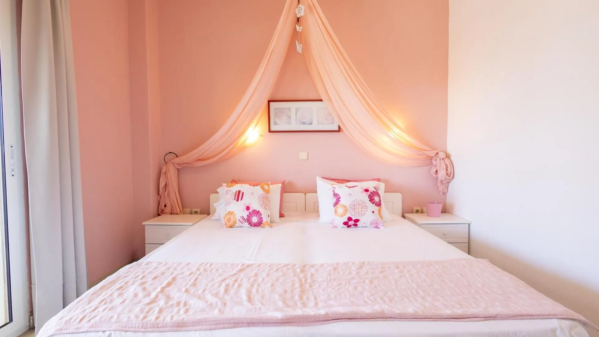 By The Sea Apartments-Studios Siviri Apartment